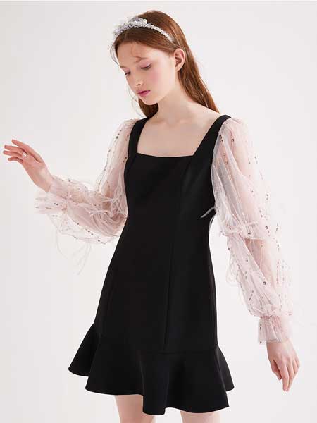 糖力潮品(TAMMYTANGS)女装品牌2020春夏新款黑色亮片拼接网纱长袖礼服连衣裙