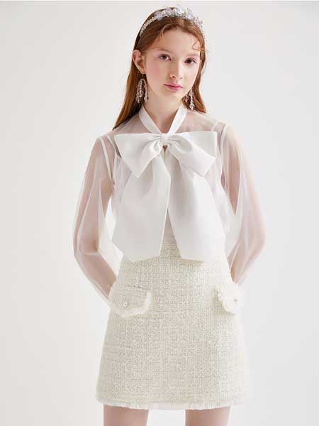 糖力潮品(TAMMYTANGS)女装品牌2020春夏新款白色蝴蝶结衬衫女长袖透视网纱上衣