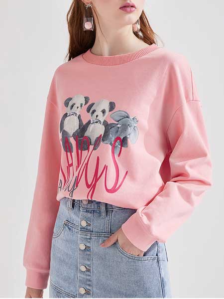 糖力潮品(TAMMYTANGS)女装品牌2020春夏新品宽松玫粉色圆领印花长袖卫衣上衣