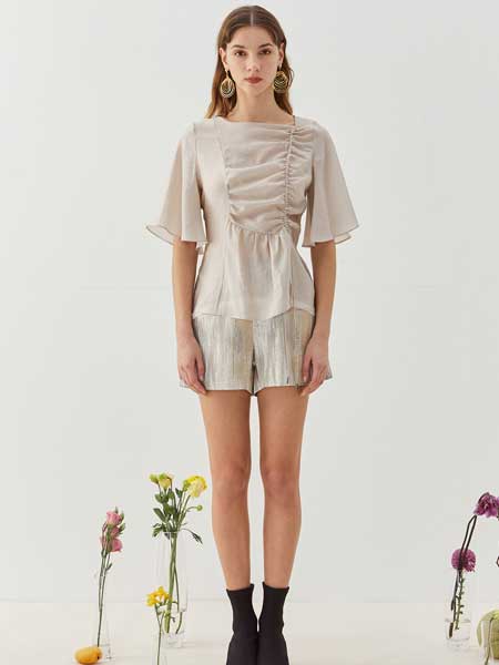 八月盛典女装品牌2020春夏修身设计感短袖连衣裙
