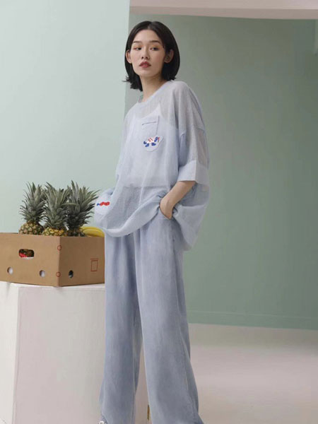 娅铂·周末女装品牌2020春夏轻纱灰色套装柔软