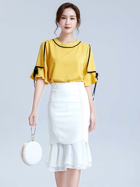布伦圣丝女装品牌2020春夏黄色T恤白色半身裙