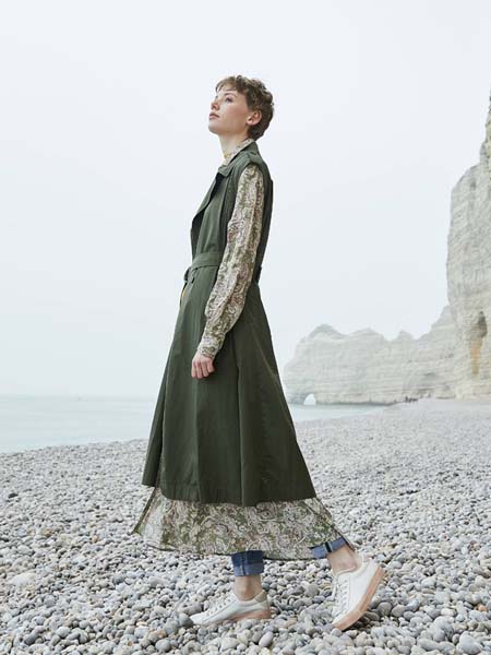 素氪女装品牌2020春夏无袖长款连衣裙外套军绿色
