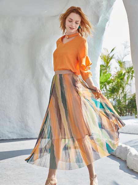 戈蔓婷女装品牌2020春夏处理连衣裙橙色