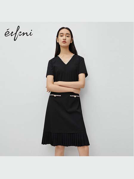 伊芙丽eifini女装品牌2020春夏V领黑色连衣裙时尚优雅