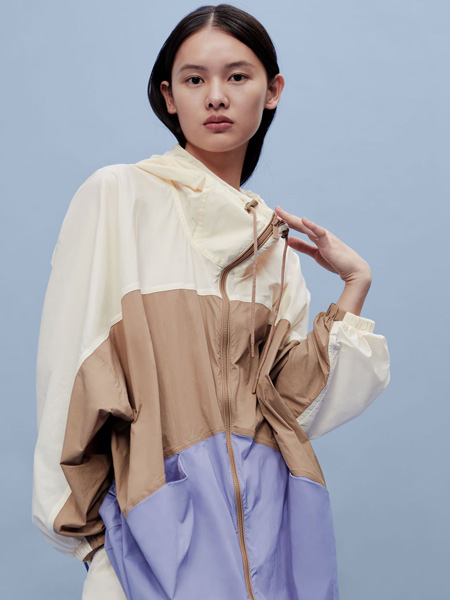 ZARA2020春夏时尚拼接撞色夹克衫