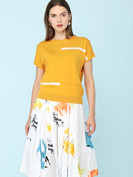 雅意娜菲女装品牌2020春夏黄色T恤