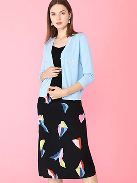 雅意娜菲女装品牌2020春夏蓝色薄款外套