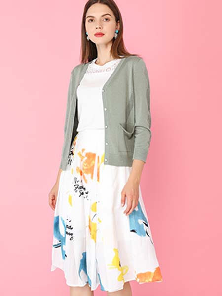 雅意娜菲女装品牌2020春夏浅绿色外套薄款针织衫