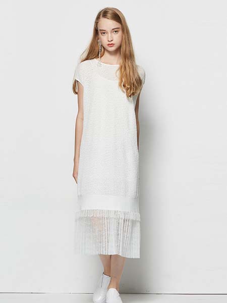 欧蒂芙 OUDIFU女装品牌2020春夏圆领白色修身连衣裙