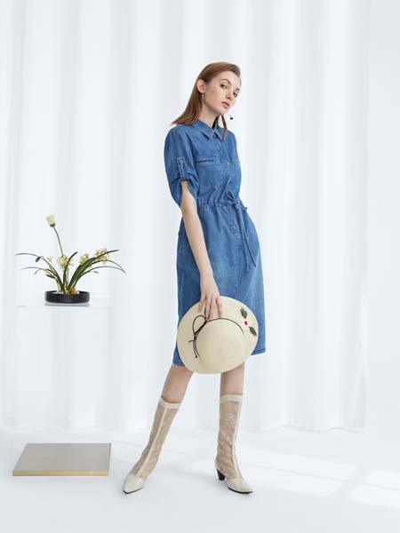 F.SHINE女装品牌2020春夏收腰牛仔裙蓝色