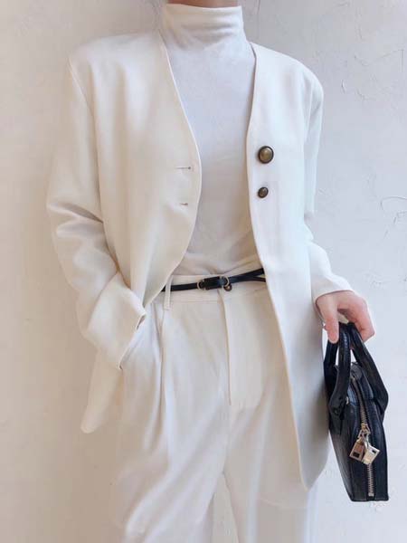 榄香怡女装品牌2020春白色西装套装