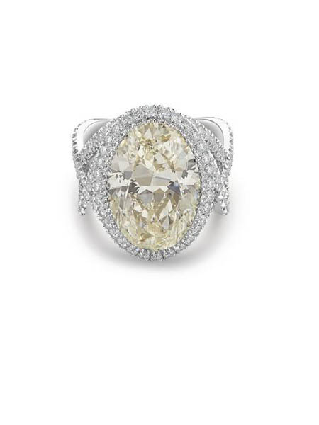 De Beers Diamond Jewellers钻石彩宝品牌花式颜色和白色梨形钻石戒指