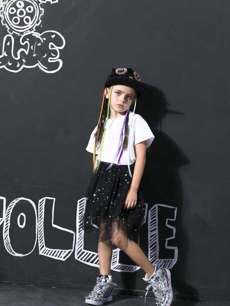 Folli Follie童装品牌2020春夏纯白色T恤黑纱波点短裙