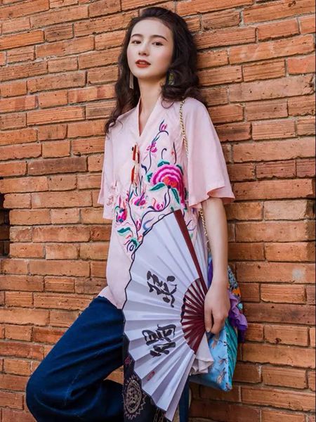 素萝女装品牌2020春夏民族风刺绣纯棉上衣