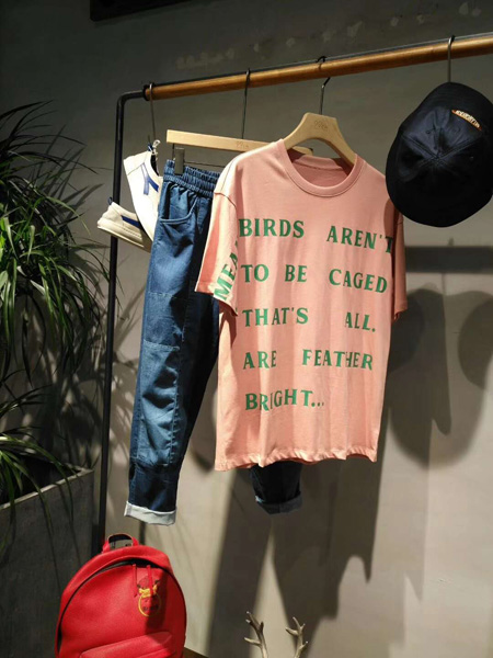 99CM男裝品牌2020春夏數字淺粉色T恤