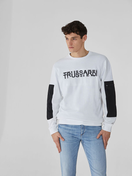 Trussardi 19112020春夏印花純棉圓領(lǐng)衛(wèi)衣