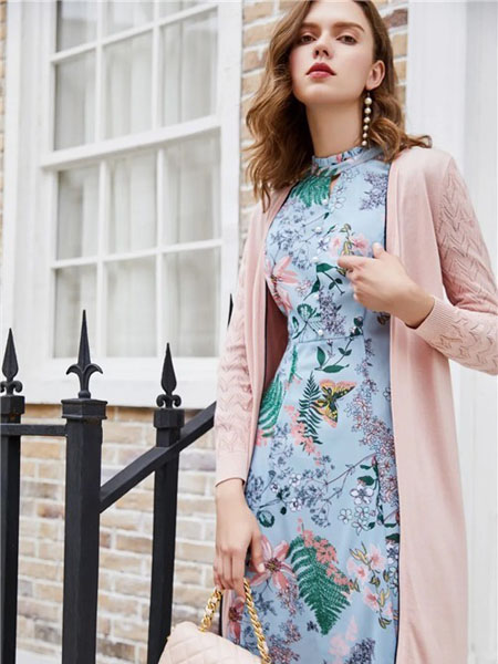 纤QIAN女装品牌2020春夏浅粉色薄款长款外套