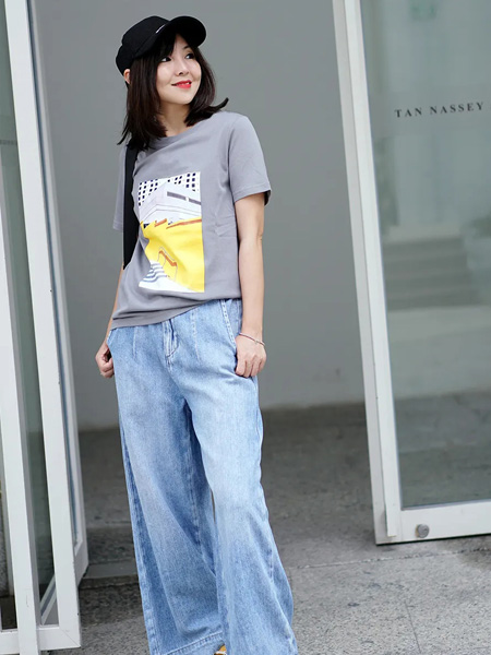 TAN NASSEY女装品牌2020春夏灰色T恤