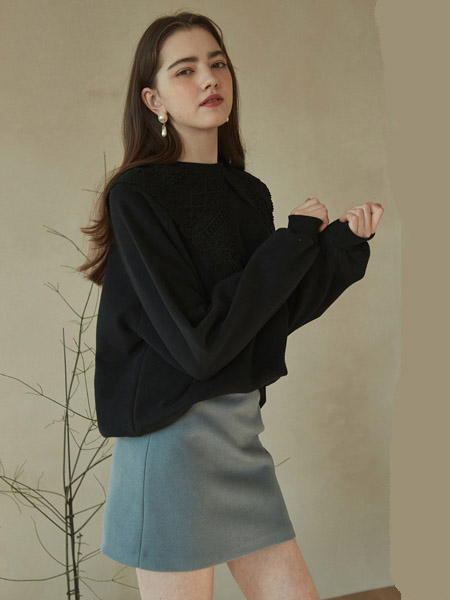 INUSWAY女装品牌2020春夏黑色简约针织衫