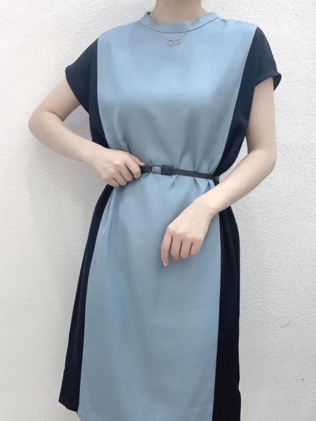 赫本家 - HEBENJIA女装品牌2020春夏蓝色藏蓝色连衣裙