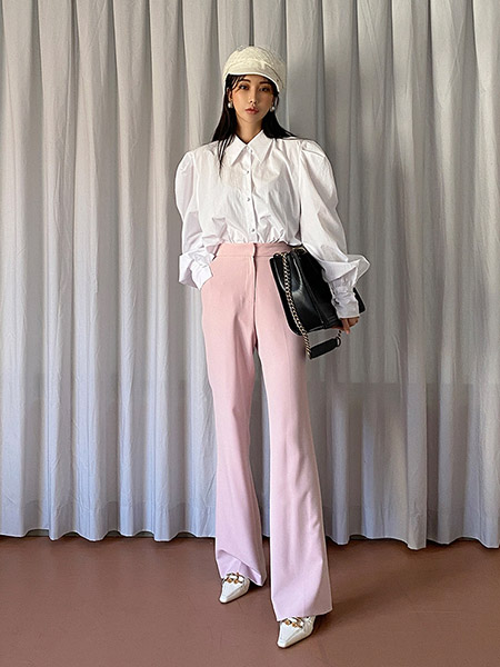 艾匹思女装品牌2020春夏翻领白色宽松T恤粉色长裤