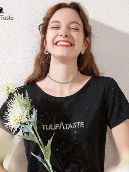 郁香菲女装品牌2020春夏个性字母镶钻设计感T恤女后背小心机上衣