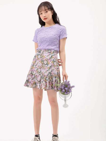 果一果女孩女装品牌2020春夏圆领紫色T恤