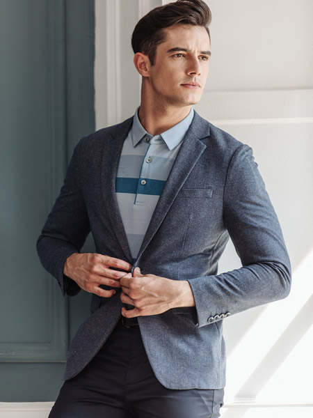 卡度尼男装品牌2020春夏灰色西装外套