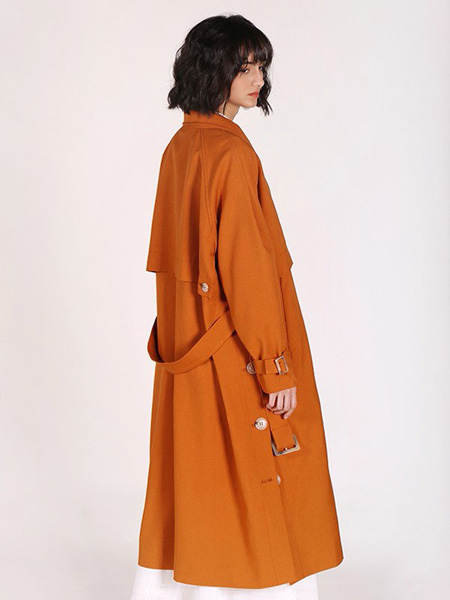 树生活女装品牌2020春夏橙色连衣裙