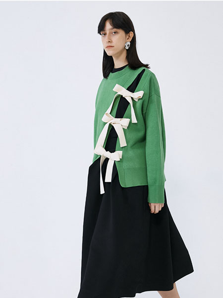 IMMI女装品牌2020春夏绿色针织衫