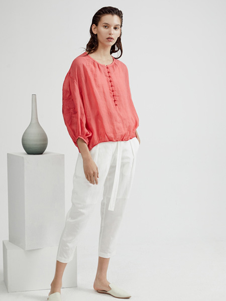 Guke谷可女装品牌2020春夏橘红色雪纺衫