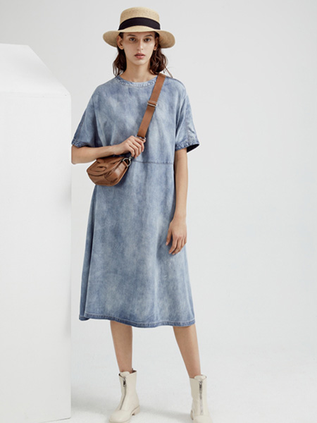 Guke谷可女装品牌2020春夏圆领斑驳蓝白修身连衣裙