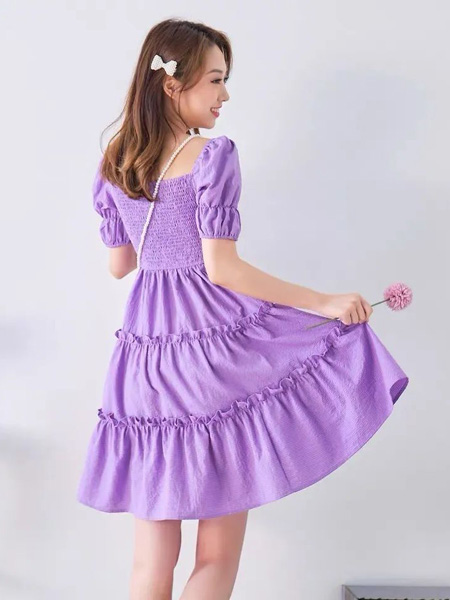 淑女宣言女装品牌2020春夏紫色方领连衣裙