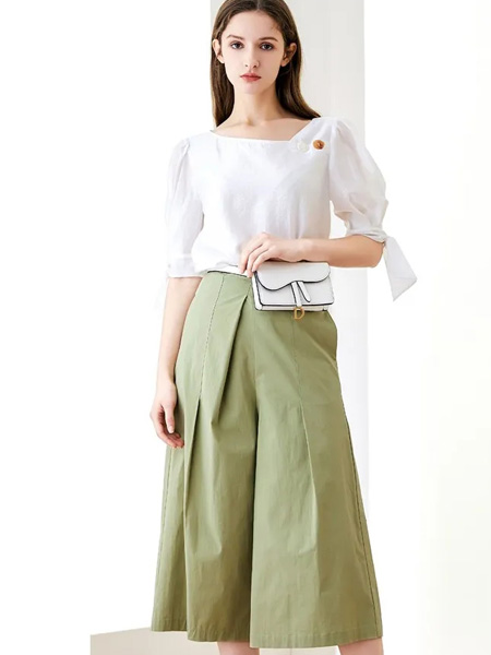 韩宜女装品牌2020春夏白色雪纺衫绿色五分裤