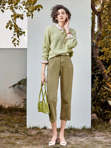 秋熠女装品牌2020秋季绿色针织衫