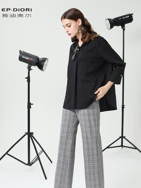 雅迪奥尔女装品牌2020春夏黑色衬衫宽松