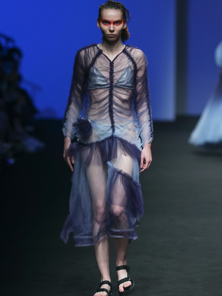 DevilBeauty女装品牌2020春夏深蓝色网纱连衣裙