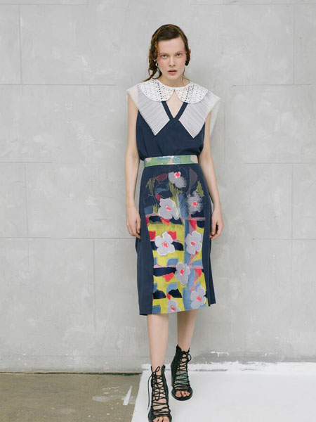 Bendeyan女装品牌2020春夏设计感色块收腰裙