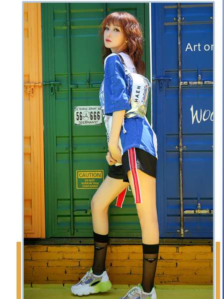我川wochuan女装品牌2020春夏休闲潮牌宽松T恤