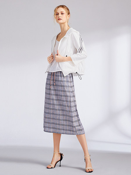 谷度女装品牌2020秋季短外套白色格纹灰色半裙