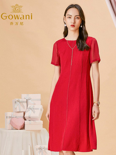 乔万尼女装品牌2020春夏圆领大红色连衣裙