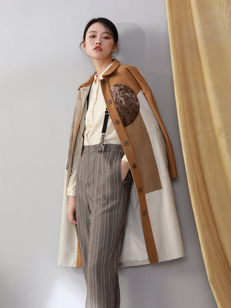 BUKHARA布卡拉女装品牌2020秋季风衣式外套深咖色