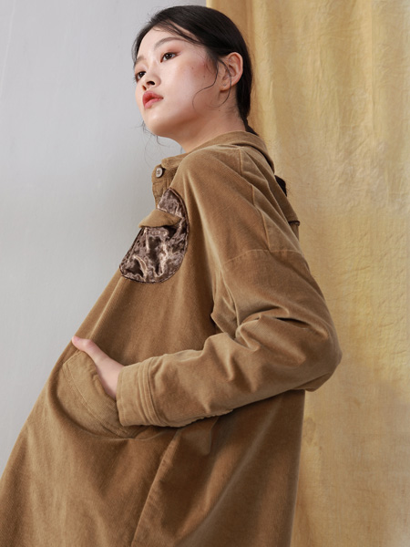BUKHARA布卡拉女装品牌2020秋季咖色风衣外套