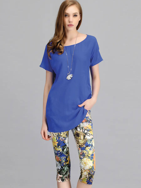 伯妮斯茵ERNIEELEN女装品牌2020春夏蓝色T恤----《花香之旅》