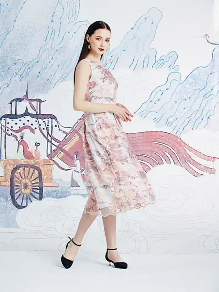 伯妮斯茵ERNIEELEN女装品牌2020春夏连衣裙--云浮景山--《洛神赋》