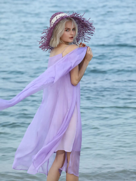 芮RUI女装品牌2020春夏紫色网纱吊带连衣裙
