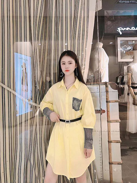 范卡图女装品牌2020春夏翻领黄色皮带收腰连衣裙