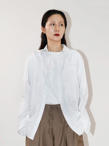 CONPCONP女装品牌2020春夏白色衬衫