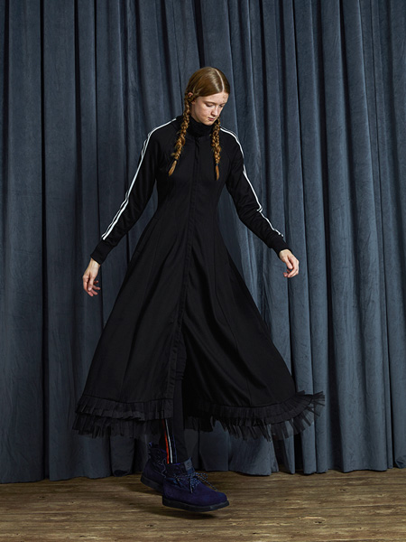 半圆女装品牌2020秋季新款修身显瘦立领中长风衣外套连衣裙